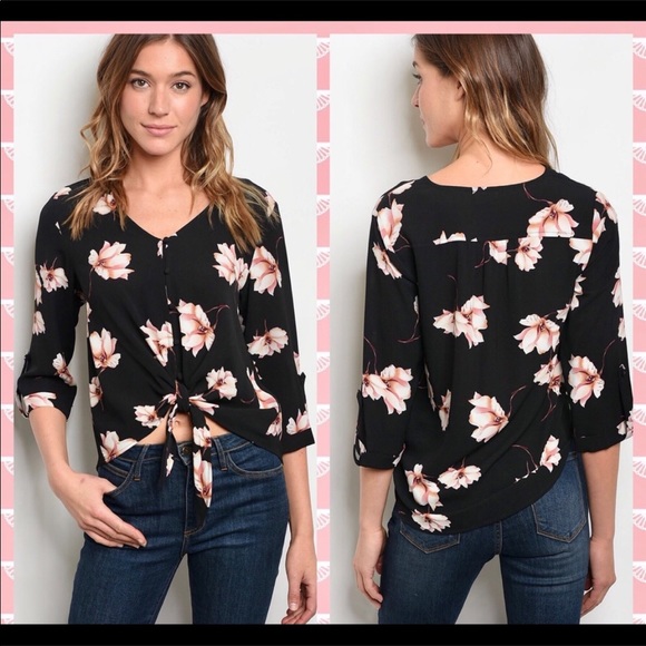 ✨Black Floral Blouse✨ - Picture 1 of 4